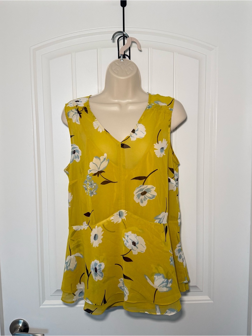 CAbi Medium Sleeveless V neck Dazzle Floral Peplum Top Whimsical Prairie Chic